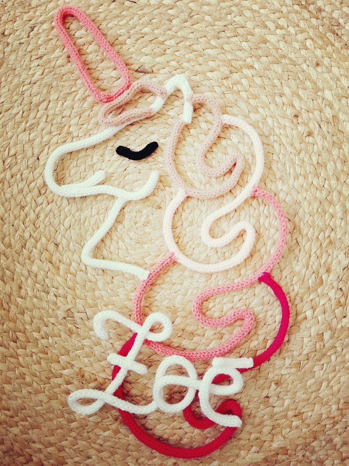 MON ANAÏS RAVIE ET COMBLEE PAR SON JOLI&nbsp;CADEAU!